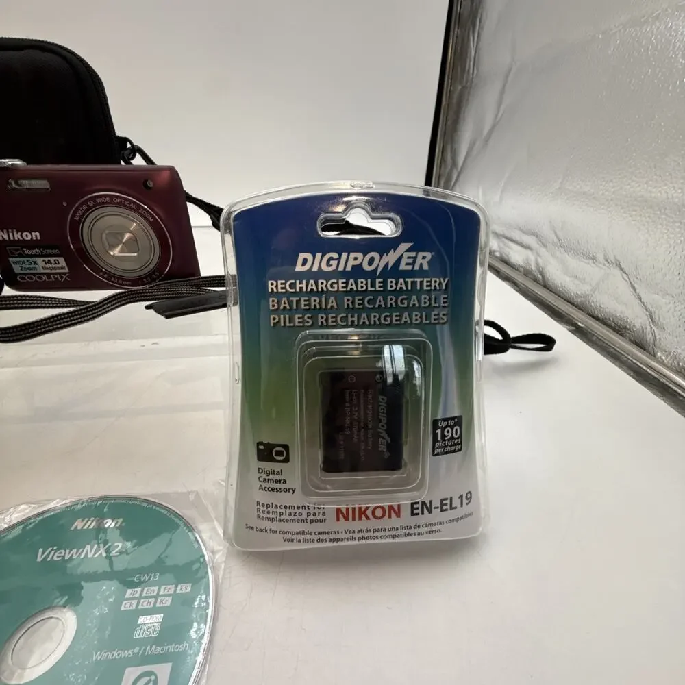 Nikon Coolpix S4100 Digital Camera Plum Purple Untested /4 Parts Lense Error-Vid
